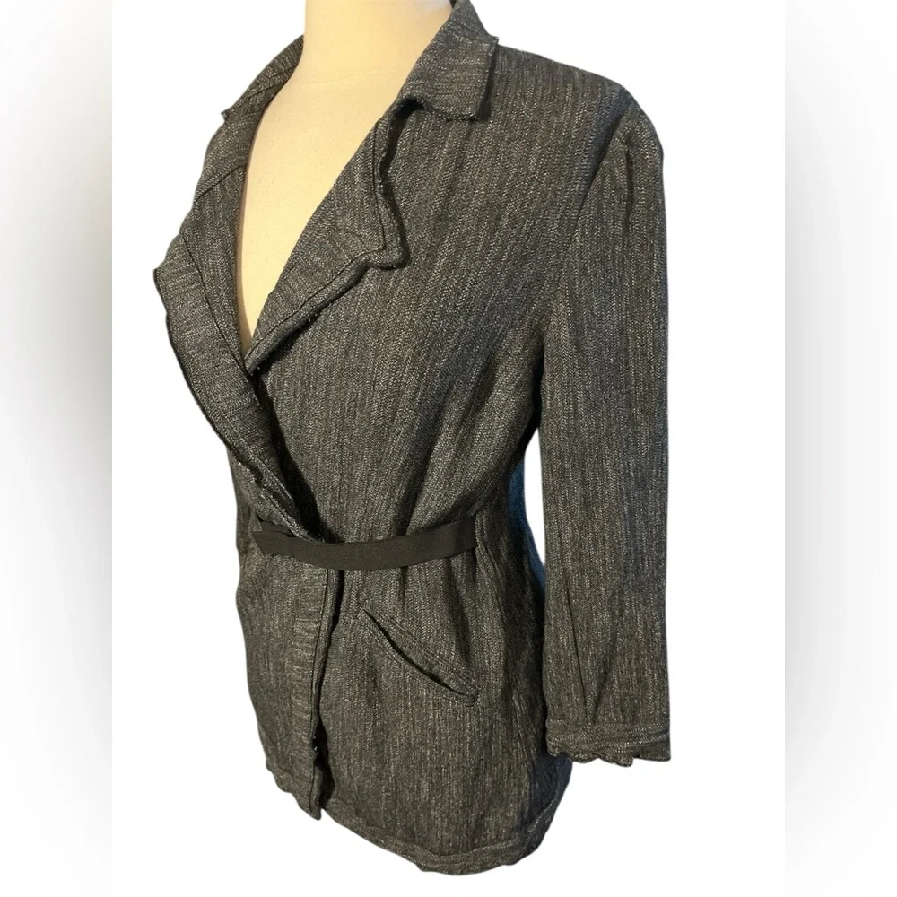 J Jill Black & White Blazer w/Notched Lapels,pockets & Tie snap Waist size SP